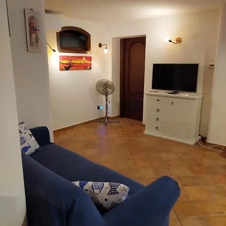 Appartanvilla Con Piscina A San Leone *